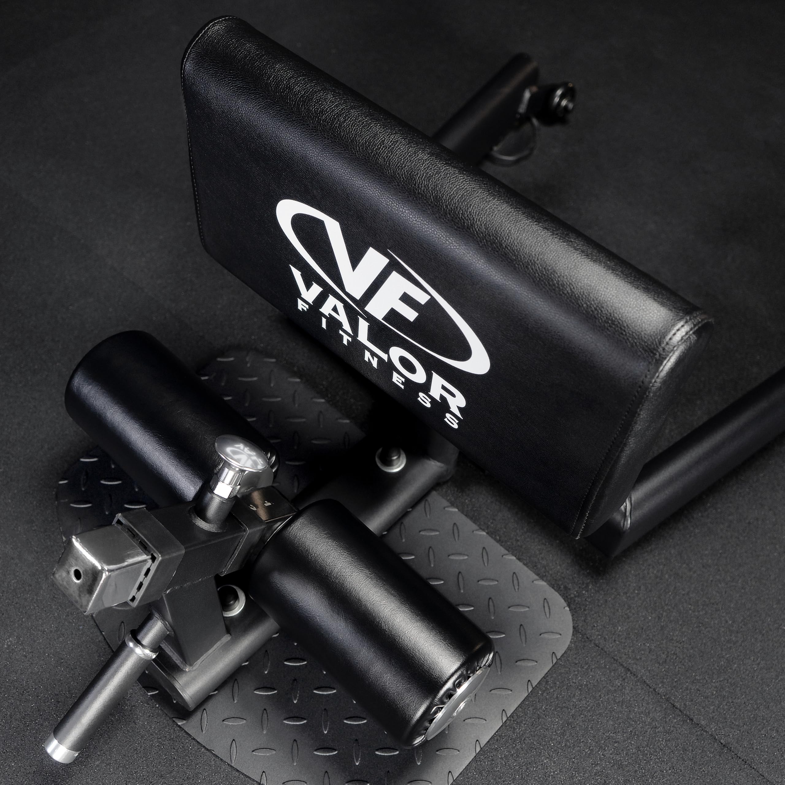 Adjustable Sissy Squat Machine for Leg & Core Strength Training